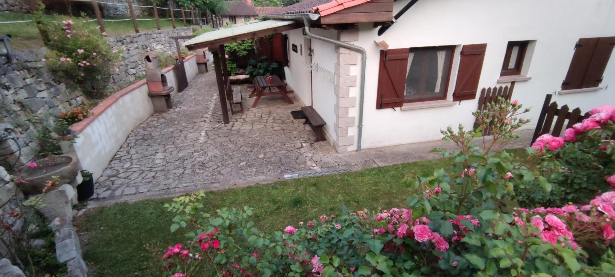 Apartamentos Rurales La Tabla Alles Ngoại thất bức ảnh